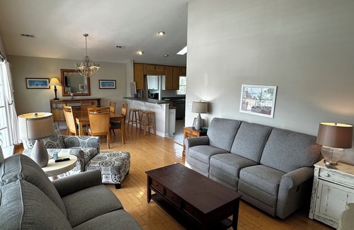 Parmele Isle Cottage | Charming Wrightsville Beach Single Family Cottage