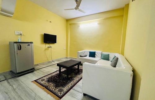 Shaikpet Villa | Charter Stays - 3BHk Independent House @ Manikonda