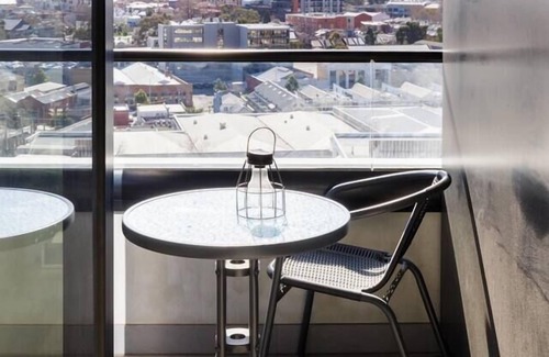 Melbourne Central Business District Apartment | Chasing Skylines Chic and Contemporary Living