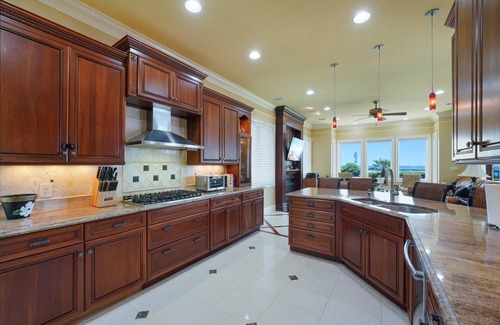 Avalon Beach Estates House | CHATEAU BY THE SEA: New to the Market! PRIVATE Beach-Pool-Tennis-Office Space