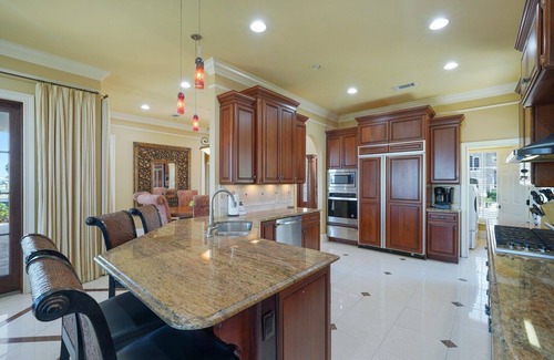 Avalon Beach Estates House | CHATEAU BY THE SEA: New to the Market! PRIVATE Beach-Pool-Tennis-Office Space