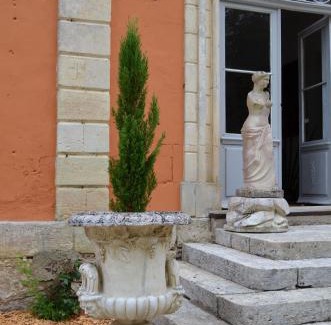 Saint-Ciers-sur-Gironde Bed & Breakfast | Chateau Ciers