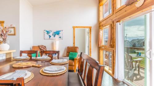 Lagoon Point House | Chateau Coho by AvantStay Easy Beach Access