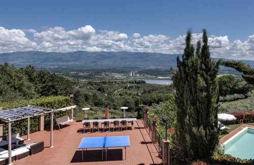 Neri House | Chateau / Country House