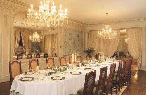 Marche-en-Famenne Hotel | Chateau d'Hassonville