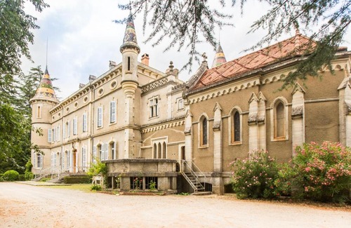 Grospierres Bed & Breakfast | Chateau de Bournet