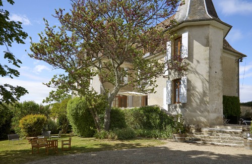 Carsac-de-Gurson House | Chateau de Carsac with park and heated pool, perfect for families and groups.