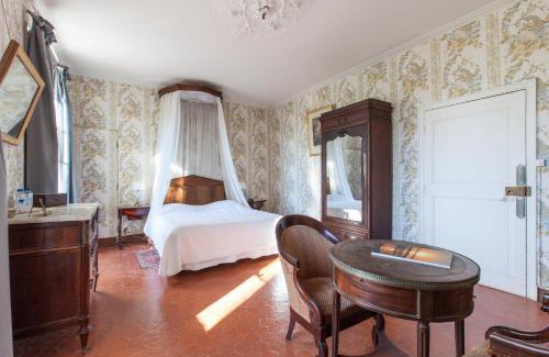 Taradeau Bed & Breakfast | Chateau de Saint Martin