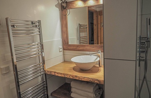 Vallandry Ski Chalet | Chateau Doggestein is a charming 8 person chalet in the Bellecote chalet Park
