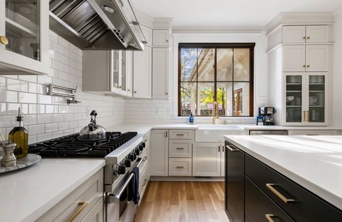 North Charleston House | Chateau Edwards: Newly Renovated Near Park Circle