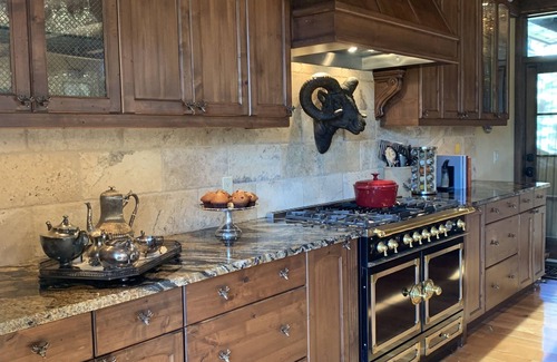 Town Centre House | Chateau Elise