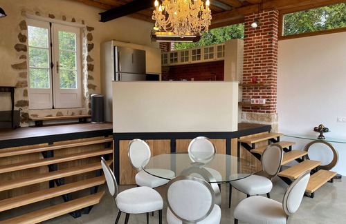 Thoury-Ferottes House | Chateau outbuildings next to a golf course in the Gâtinais en Brie region