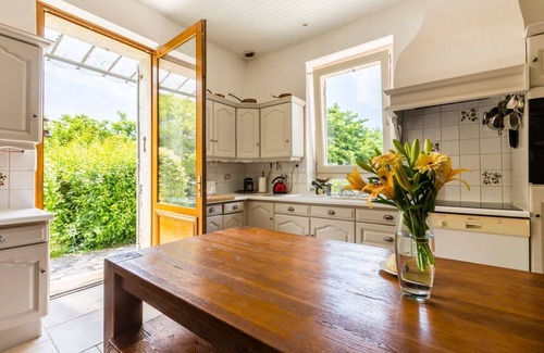 Puymiclan Other | Chateau Seyches - Five Bedroom Castle, Sleeps 10