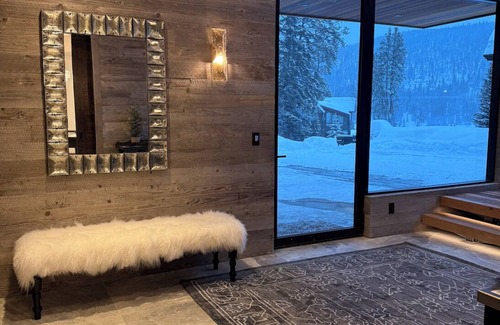 Copper Mountain House | Chateau Sophia Marie - Brand New TRUE Ski In/Out -Wrapped in Luxury! Sleeps 16
