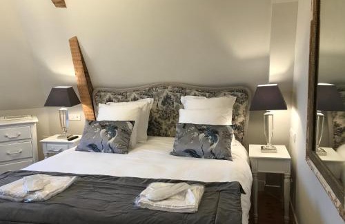 Jarze Bed & Breakfast | Chateau Vary