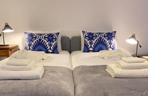 Santa Maria Maior Apartment | CHC Rochinha