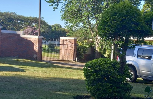 Pietermaritzburg House | Cheap ,clean ,quiet and affordable guest house in a very quiet surburb