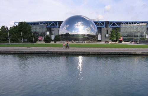 Pantin Apartment | Cheap Paris. New apartment in town house near the center.