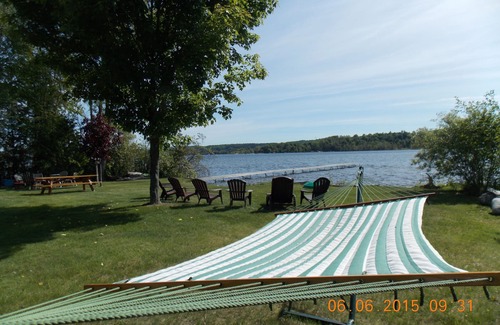 Lake Leelanau Cottage | Check Back in Feb.for 2026 open dates nTHE HIDEOUT, Lake Leelanau