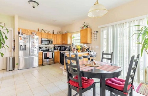 Steele Creek Bed & Breakfast | Check out our 2 listings, Room 1sgl bed