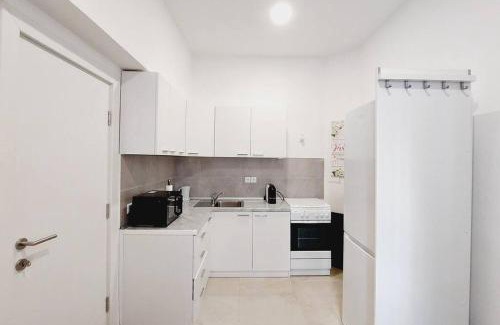 Heiligenstadt Apartment | CheckInVienna-One bedroom Apartment