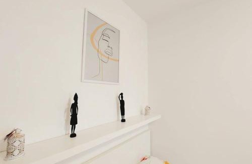 Heiligenstadt Apartment | CheckInVienna-One bedroom Apartment