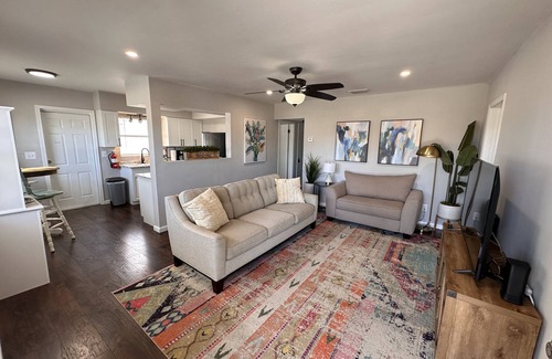 Largo Cottage | Cheerful 2-bedroom cottage near the beach