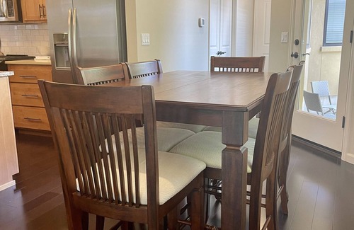 Eugene House | Cheerful 2 Bedroom Home in Eugene