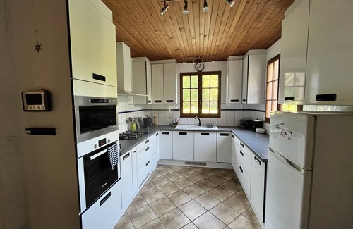 Reaup-Lisse House | Cheerful 3 bedroom Villa with Pool (Pet Friendly!)