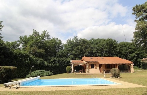 Reaup-Lisse House | Cheerful 3 bedroom Villa with Pool (Pet Friendly!)
