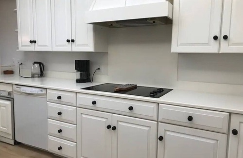 Lake San Marcos House | Cheerful 3 bedroom house right on the golf course.