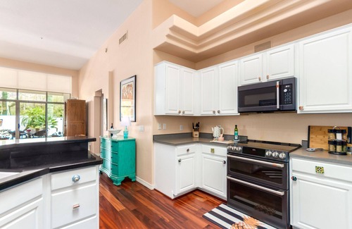 Central Scottsdale House | Cheerful 3 bedroom home with pool and mountain views