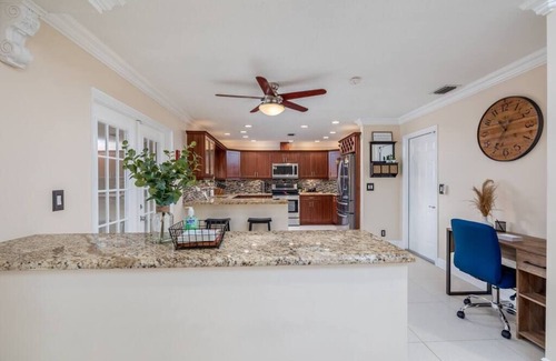 Greenview Shores House | Cheerful 3 Bedroom Home less than a mile to WEF