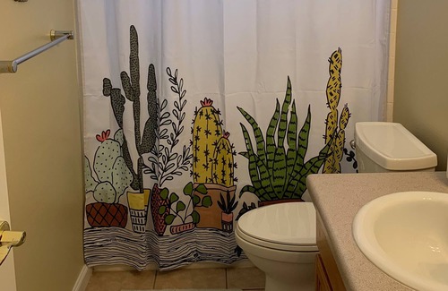 Fruita House | Cheerful 3 bedroom house w/hot tub and game room