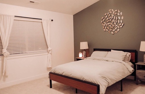 Bluffdale House | Cheerful 3BR 5BED in a great location.