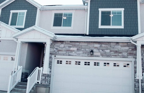 Bluffdale House | Cheerful 3BR 5BED in a great location.