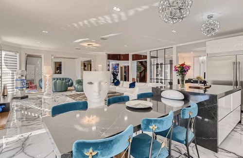 Eastern Shores Villa | Cheerful 4-bedroom villa with pool!n