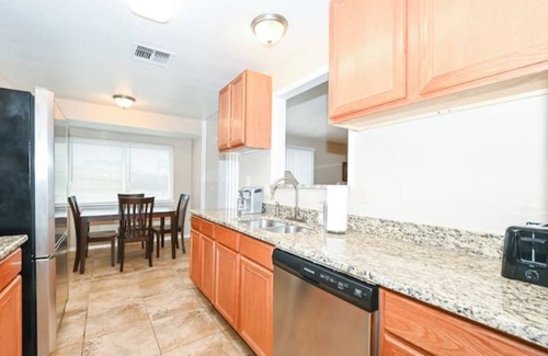 Universal City House | Cheerful 4 bedroom home near Randolph AFB