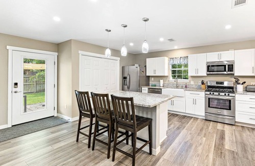 Southeast Pensacola House | Cheerful 4-bedroom home in East Hill Neighborhood