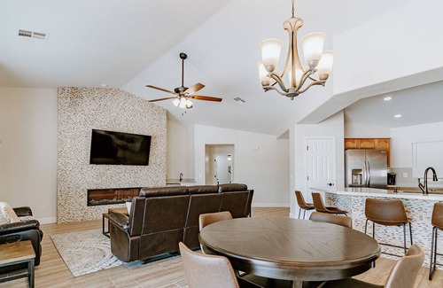 Casa Grande House | Cheerful 4-bedroom home