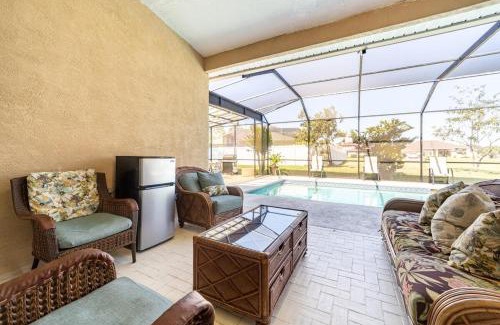 Palm Coast House | Cheerful 4 bedrooms 3 bath pool in a quiet neighborhood