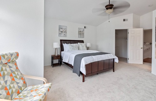 Elk Grove House | Cheerful 4BR Entire house with Free parking/Family