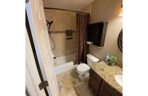 Southeast Colorado Springs House | Cheerful 5-bedroom Colorado Mountain View home
