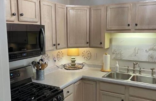Wheeler House | Cheerful, charming, super comfy 2BR 2Bath Condo