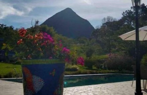 Venecia House | Cheerful cottage with pool