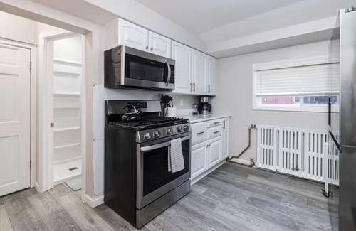 Merriam Park House | Cheerful Home by Allianz Field w/Patio & Parking