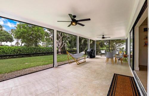 Marco Island House | Cheerful home ready for your island getaway ON Mackle Park! 3 BED- 5 STARS!