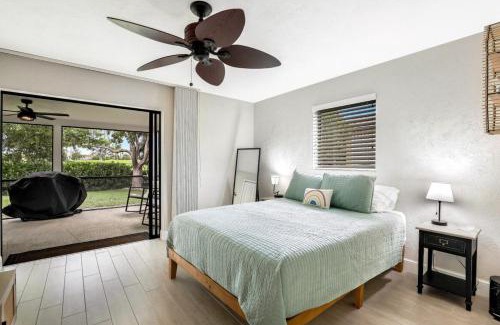 Marco Island House | Cheerful home ready for your island getaway ON Mackle Park! 3 BED- 5 STARS!