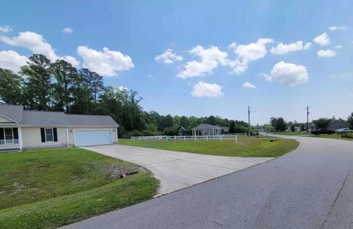 McCutcheon Field House | Cheerful, peaceful home with modern amenities