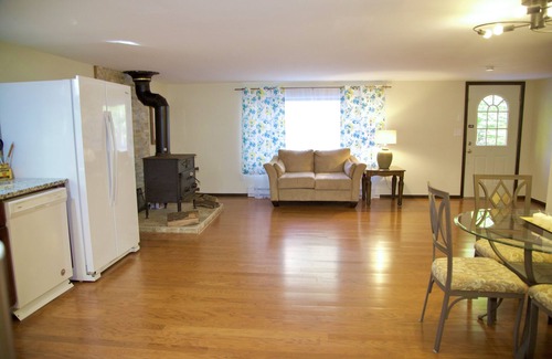 Pocono Lake House | Cheerful Pocono Gateway Vacation House in Pocono Lake PA